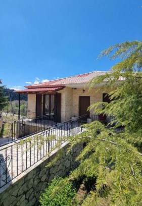 Lamia House | Tsigaridas Mountain Home