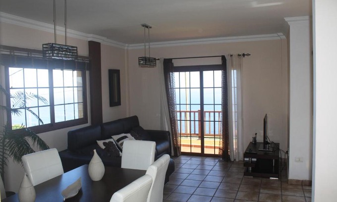 Los Llanillos House | Tu Casa En Frontera