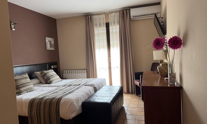 Las Almunias Hotel | Tu habitación en Sierra de Guara