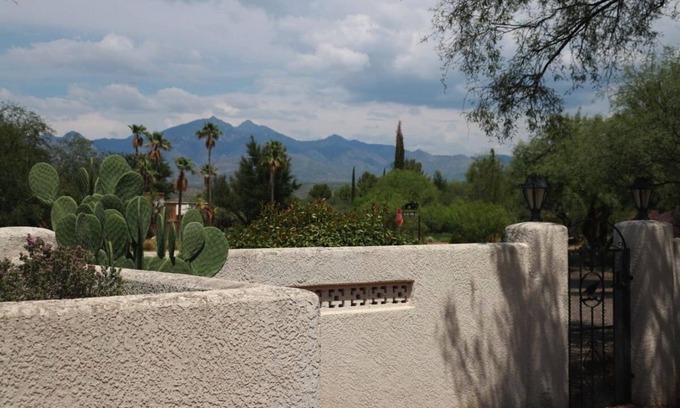 Tubac House | Tubac Country Club Estate Home near golf resort