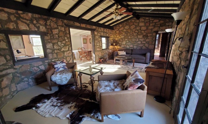 Colonial Trails Apartment | Tucson Desert Deer Trail Cabin Spacious 2B with Amazing Mountain View