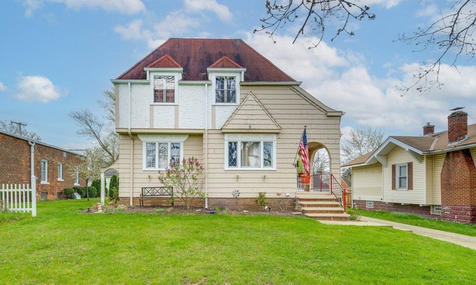 Garfield Heights House | Tudor Chalet-Historical home w/modern amenities n gardens. Close to I-480/I- 77!