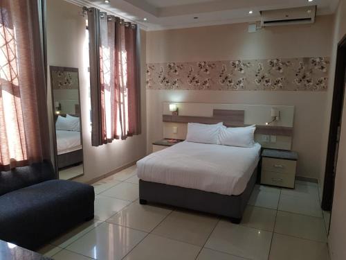 Durban Central Business District Hotel | Tudor House Hotel