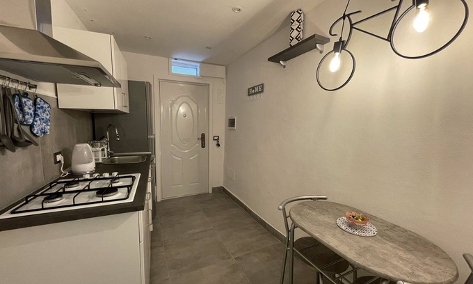 Monte di Pieta House | Tufoletto Apartment