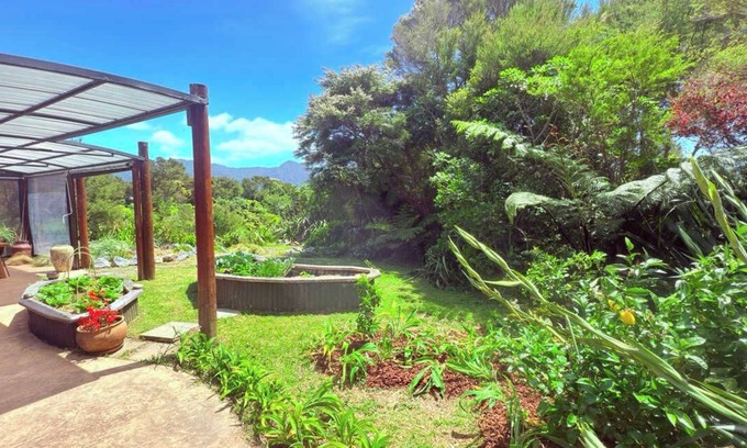 Collingwood House | Tui Lodge - Getaway in Collingwood