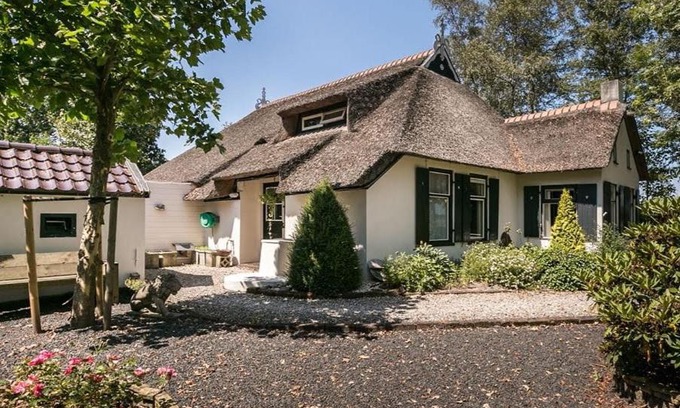 Augustinusga Bed & Breakfast | Tuinkamer 't Strunerke