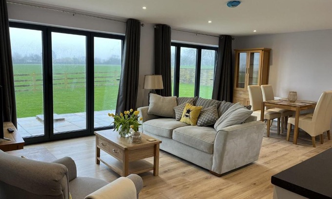 Billericay House | Tunstall Farm Cottage