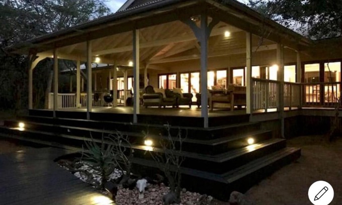 Hluhluwe Cabin | Tunzi