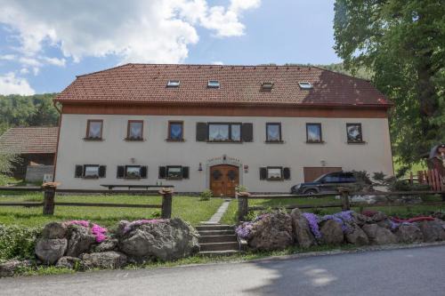 Gornji Grad House | Turistična Kmetija Toman