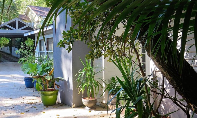 Governor's Walk House | Turn-key Furnished Mid-Town Pool House/Cabana