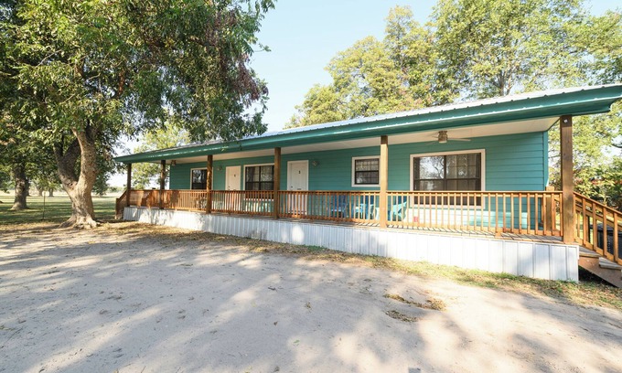 Lake Village Cabin | Turn On Inn