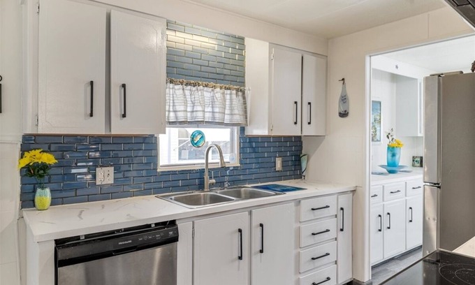 Diplomat Cottage | Turnkey,2bed/2Bath cottage withWiFi,AC in enjoyable North Fort Myers55+community