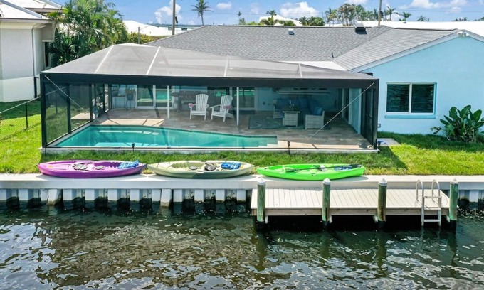 Matlacha House | Turquoise Dolphin on Open Water/HeatedPool