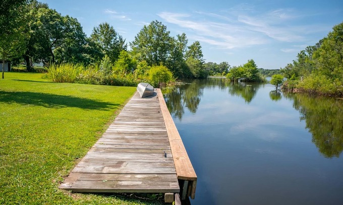 Summerton House | Turtle Cove - Lake Living on Lake Marion