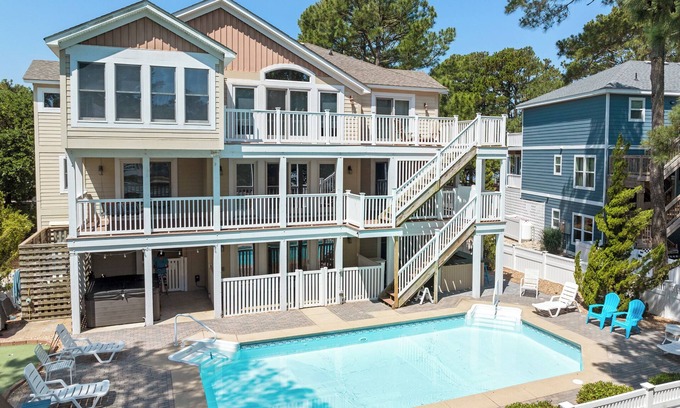 Corolla Light House | Turtles Nest: Private Pool, Spa, Corolla Light