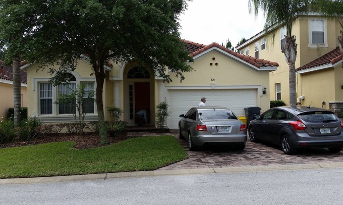 Tuscan Hills Villa | Tuscan Hills/Disney area, 4 Bedrooms 3 Baths Pool/Spa/Game Room