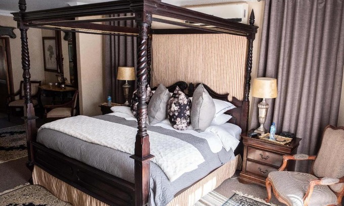 Bloemfontein House | Tuscan Rose