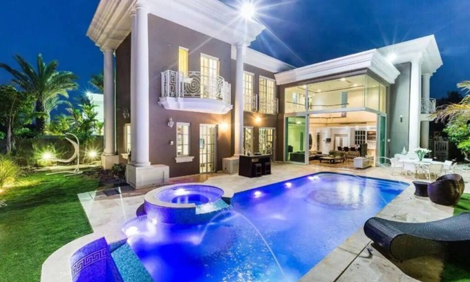 Givat Nili Villa | Tuscan-Style Villa