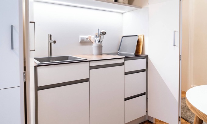 Amstetten Apartment | twenty five - work & life