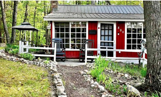 Harrison House | Twenty Lakes Cottage