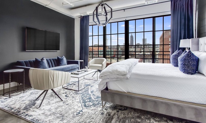 Old Fourth Ward Apartment | Twilight Abode by Atlanta Luxury Rentals