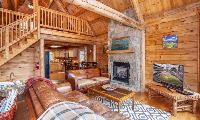 Vilas House | Twin Hollows