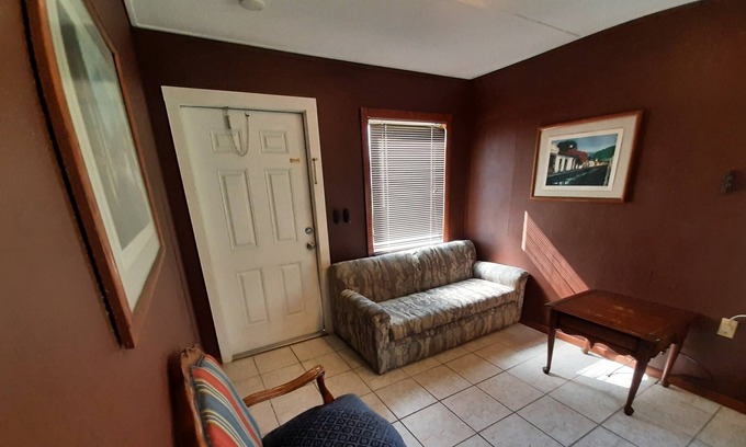 Okeechobee Cabin | Twin Palms Resort