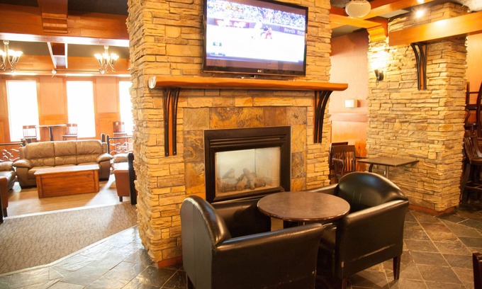 Hinton Hotel | Twin Pine Inn & Suites