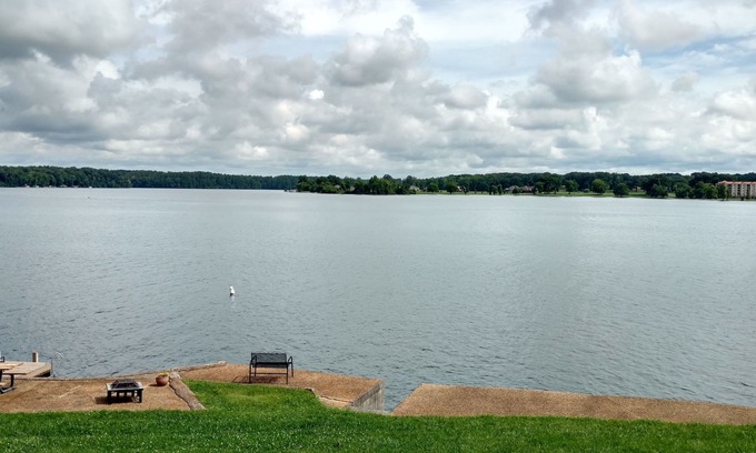 Rogersville House | Twin Rivers Cabin of Rogersville “Fisherman’s Paradise"