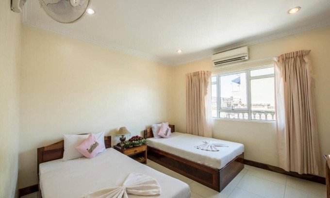 Svay Pao Hotel | Twin Room with AC in Krong Battambang