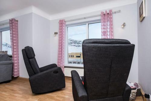 Grundarfjordur Villa | *Two bathrooms* Beds for 9 pers. Great view