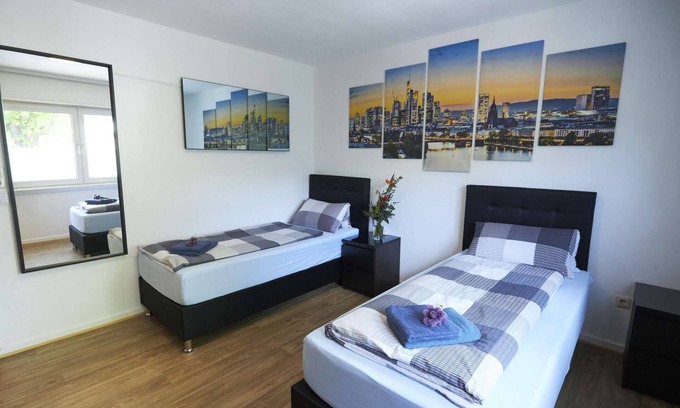 Muehlheim am Main Apartment | Two Bedroom Apartment with big Kitchen close to Frankfurt