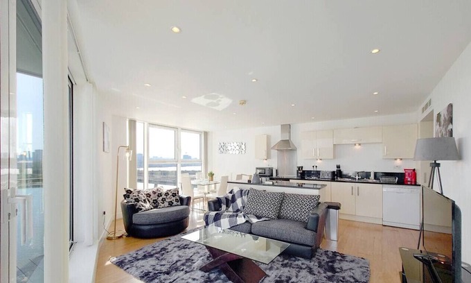 Newham Apartment | Two-Bedroom Apartment with River Views