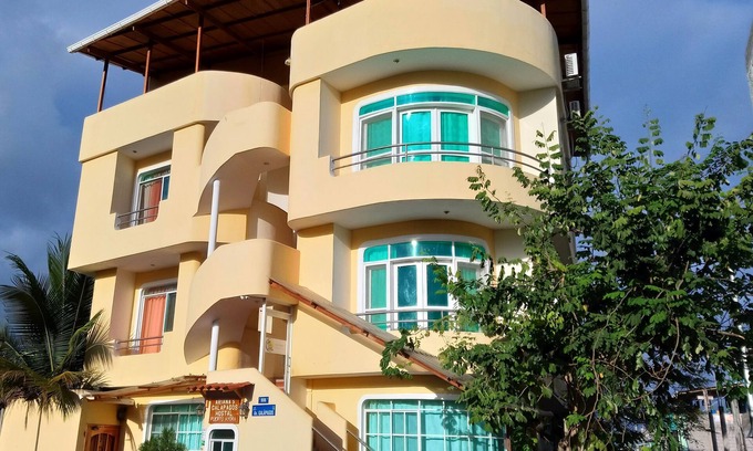 Puerto Ayora Apartment | TWO-BEDROOM APARTMENT ON THE FIRST FLOOR WITH GALAPAGOS NATIONAL PARK VIEW
