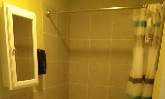 Spruce Hill Apartment | Two Bedroom Apartment on 45th and Chestnut