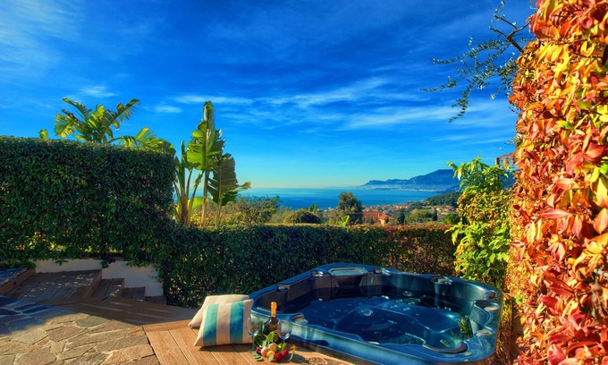 Imperia Apartment | Two Bedroom Apartment with Pool, Jacuzzi, A/C, WiFi and Electric Bicycles