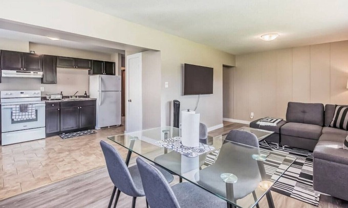 Northeast Edmonton Apartment | Two Bedroom Apartment - Cute, Spacious and Stylish