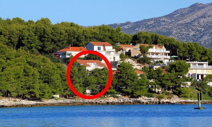 Lumbarda Apartment | Two bedroom apartment near beach Lumbarda, Korčula (A-9172-a)