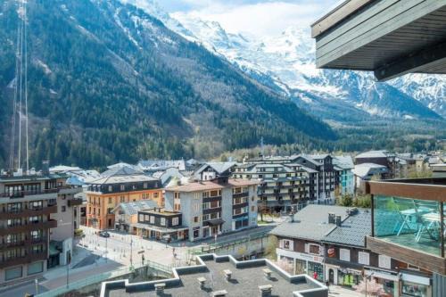 Chamonix City Centre Apartment | Two bedroom apartment, Hypercenter, terrace Mont Blanc, parking