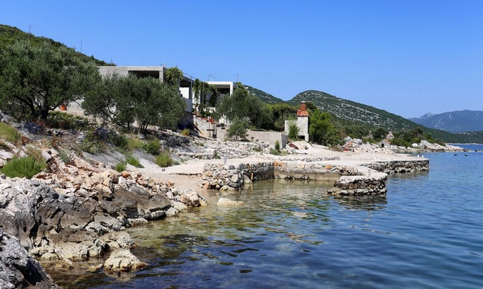 Dubrava Apartment | Two bedroom apartment near beach Cove Pještata, Pelješac (A-10210-a)