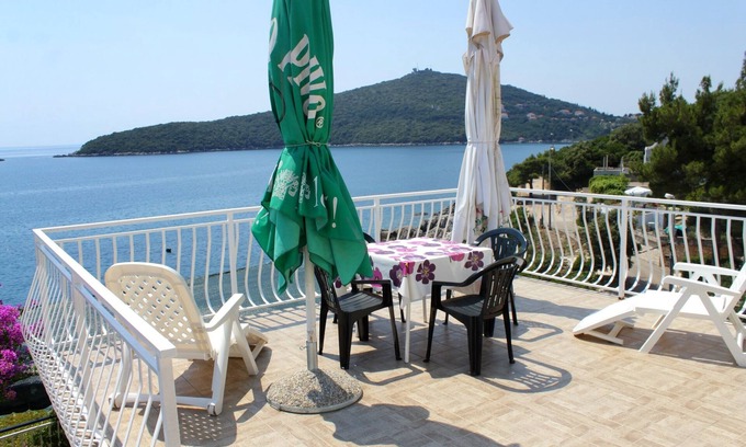 Molunat Apartment | Two bedroom apartment near beach Molunat, Dubrovnik (A-2137-b)