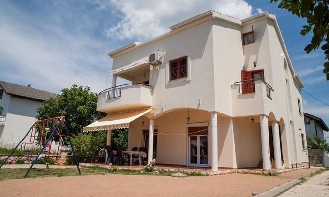 Sukosan Apartment | Two bedroom apartment with terrace and sea view Sukošan, Zadar (A-12313-b)