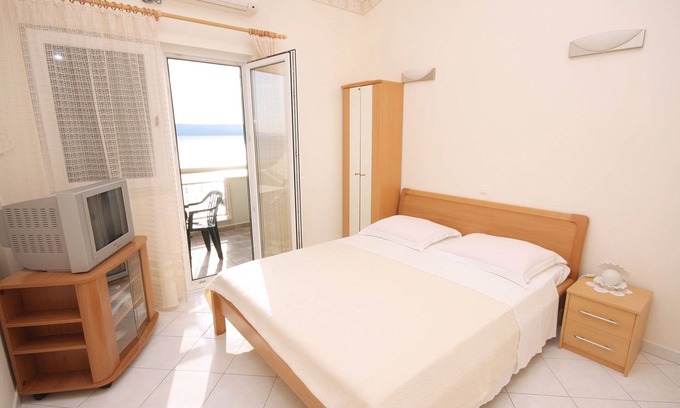 Pisak Apartment | Two bedroom apartment with terrace and sea view Pisak, Omiš (A-4815-b)