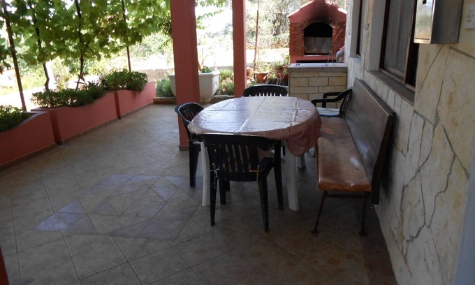 Poljana Apartment | Two bedroom apartment with terrace Poljana, Ugljan (A-8473-d)
