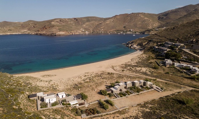 Serifos Apartment | Two Bedroom Beachfront Maisonette by Ammoa Feelgood Boutique Houses