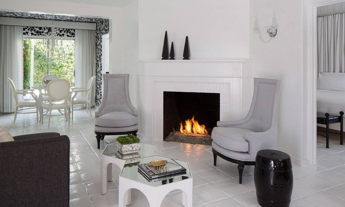 Historic Tennis Club House | Two Bedroom Bungalow, Avalon Hotel, Bicycles, Hot Tubs, Near Cultural Museums