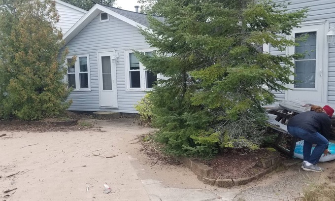 Northeastern Michigan Resort | Two bedroom cabin right on the beach!