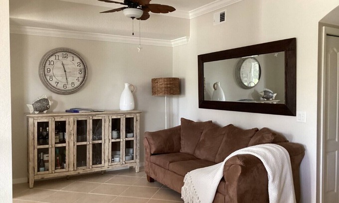Naples Condo | Two bedroom condo in a gated community with private golf course
