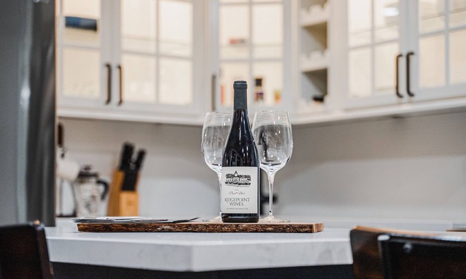 Vineland House | Two bedroom guest house in the heart of wine country!
