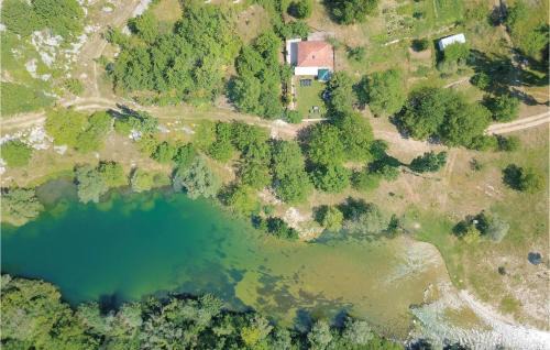 Blato na Cetini House | Two-Bedroom Holiday Home In Blato Na Cetini